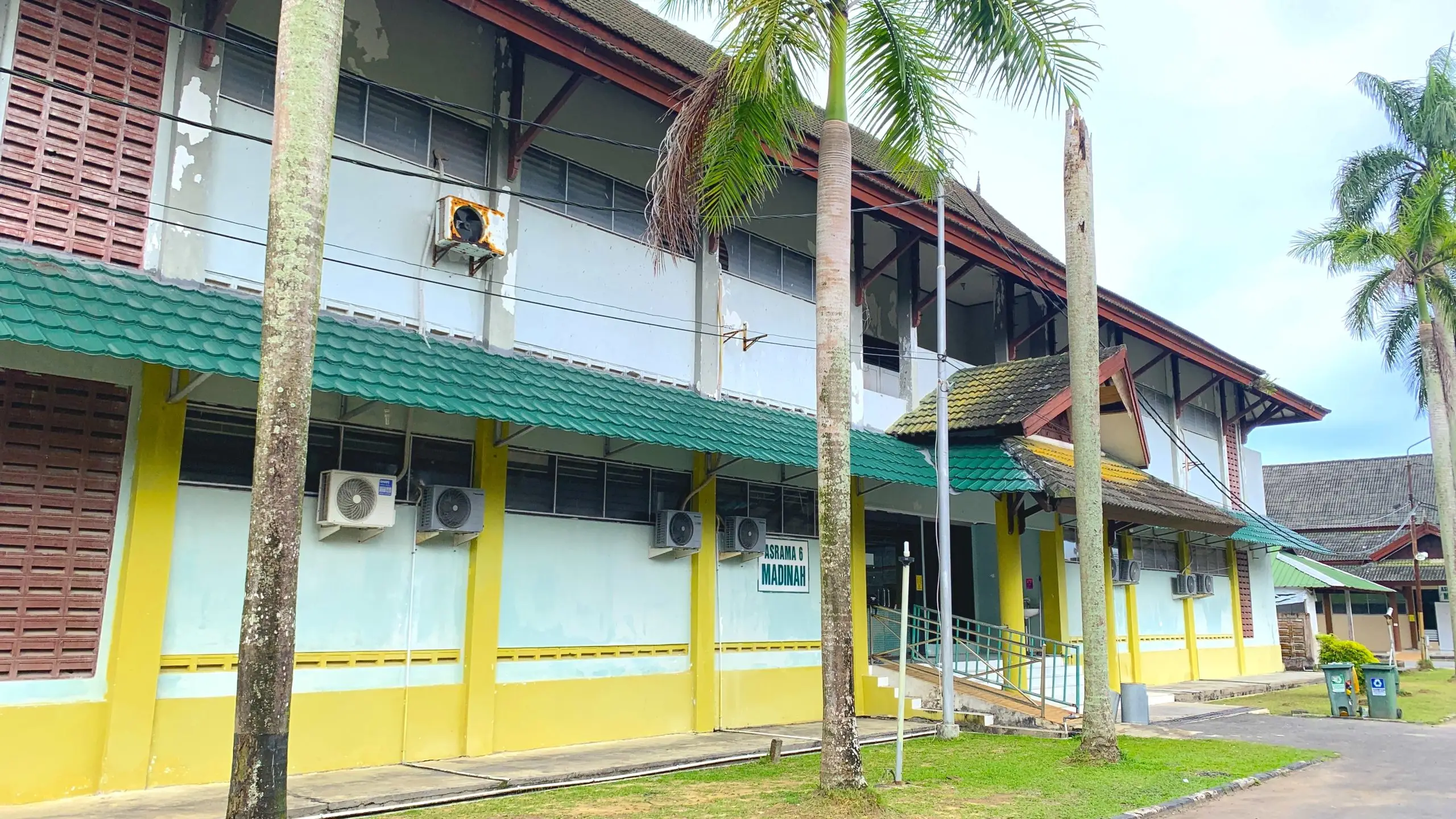 Services - Asrama Haji Embarkasi Balikpapan